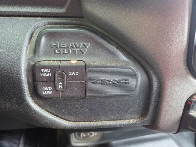 Used 2020 RAM 3500 Tradesman w/ Chrome Appearance Group AWD/4WD image 16