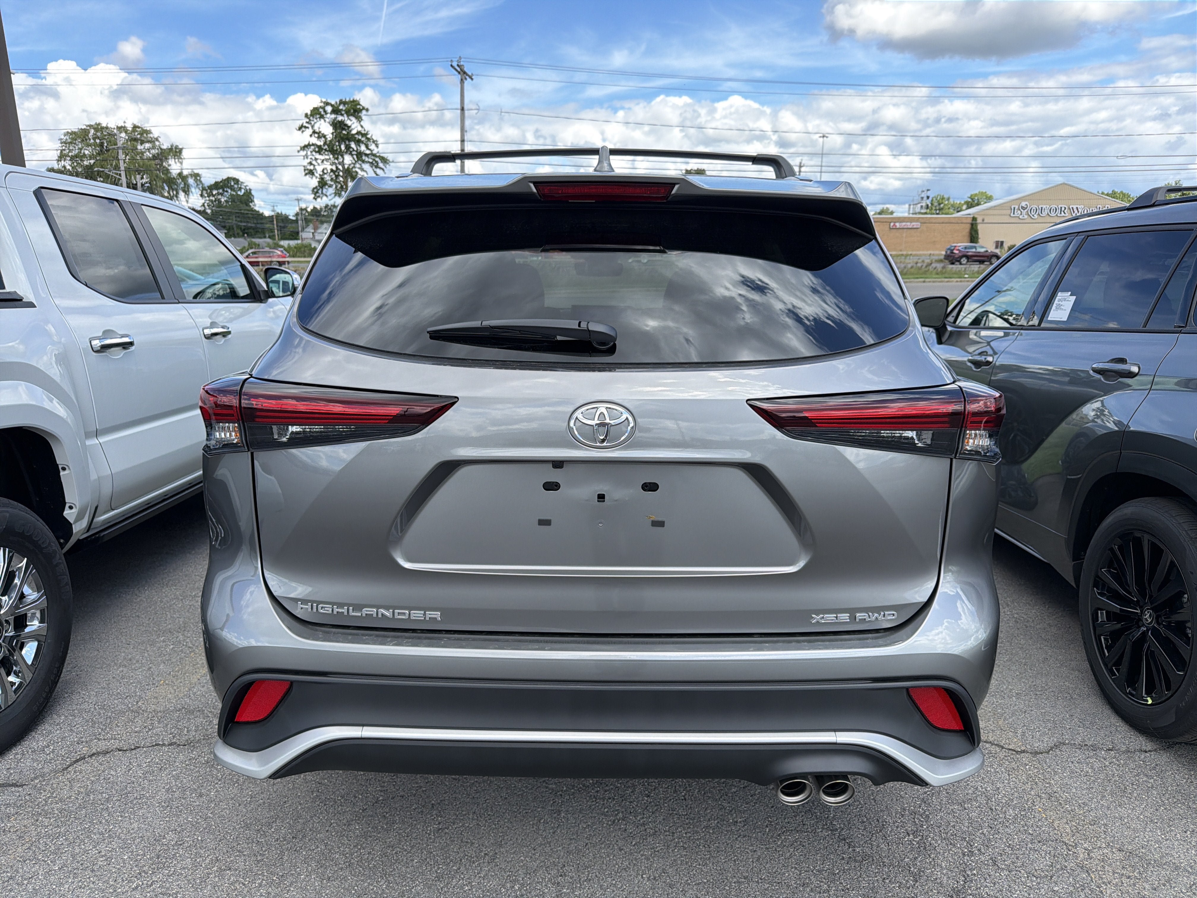 New 2026 Toyota Highlander XSE AWD/4WD image 6