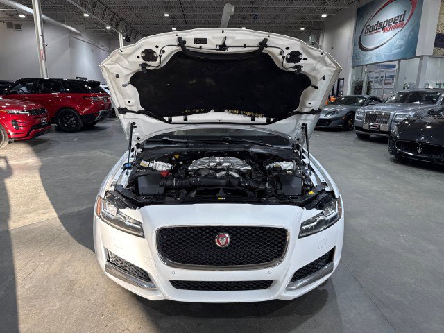 Used 2017 Jaguar XF Prestige RWD image 18