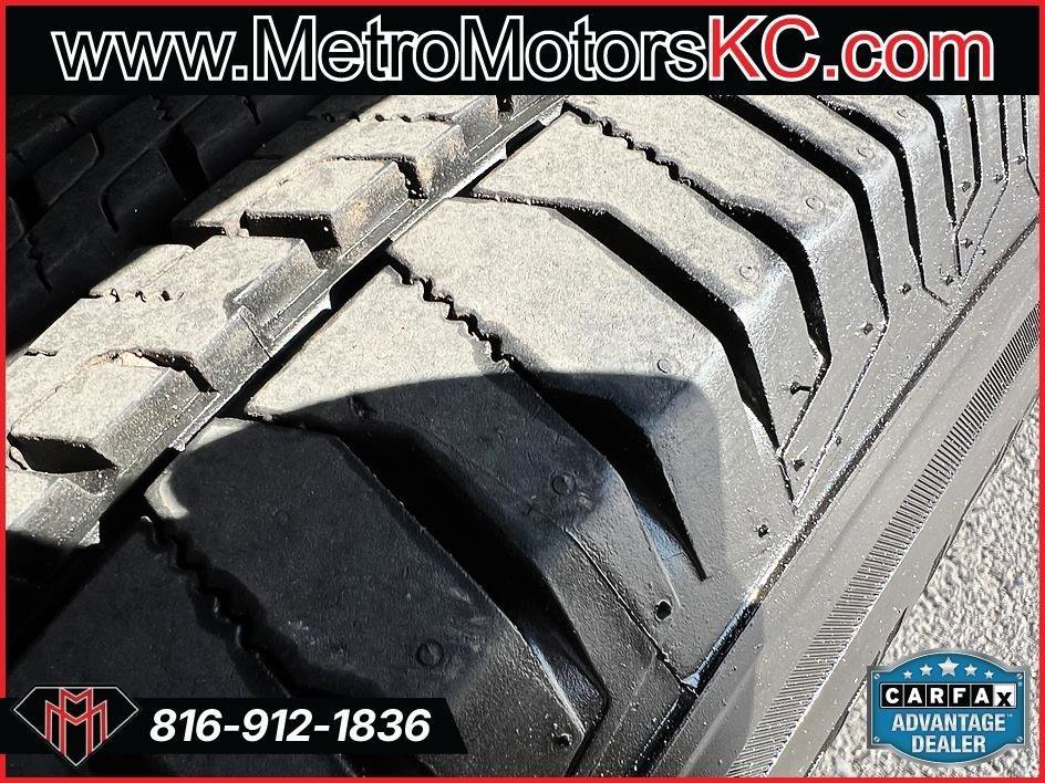 Used 2009 Hyundai Santa Fe GLS image 16