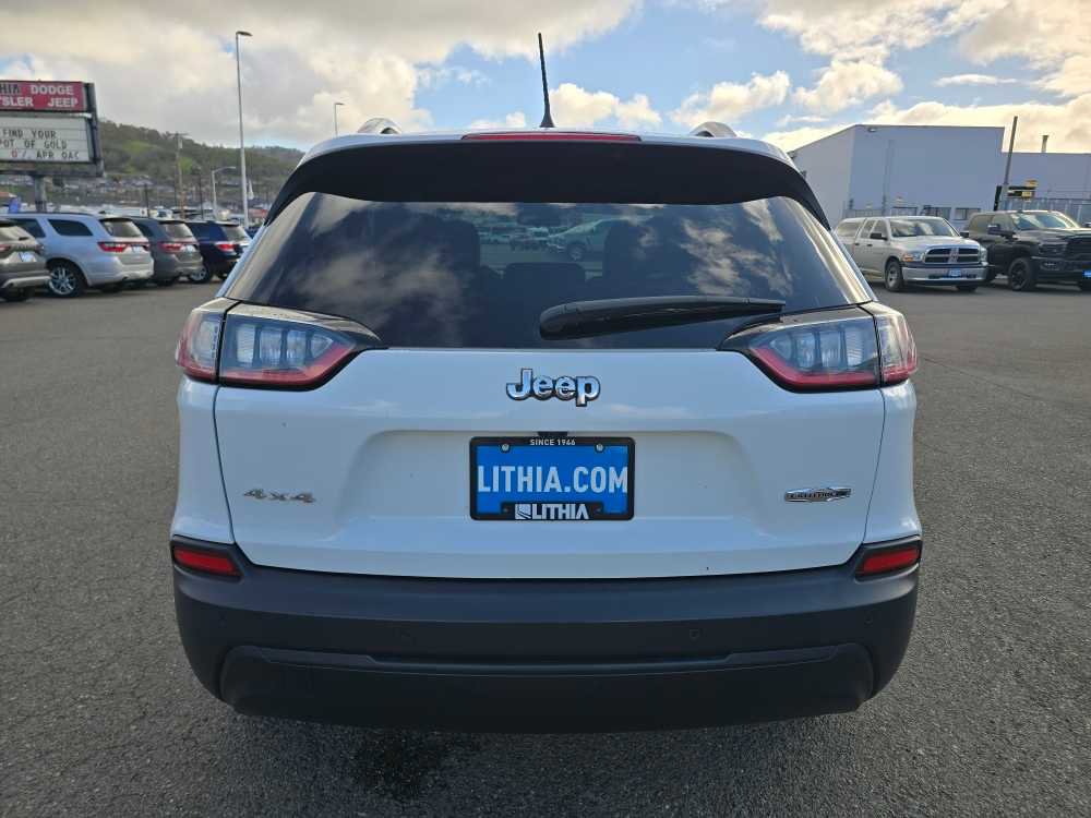 Used 2020 Jeep Cherokee Latitude Plus image 4