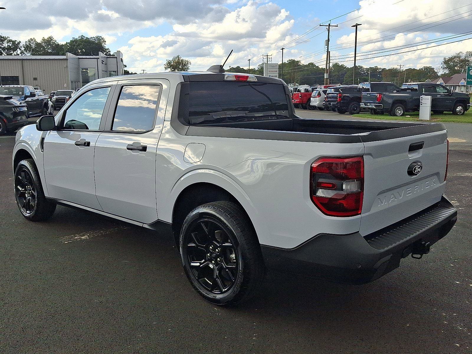 Used 2025 Ford Maverick XLT w/ XLT Luxury Package image 11