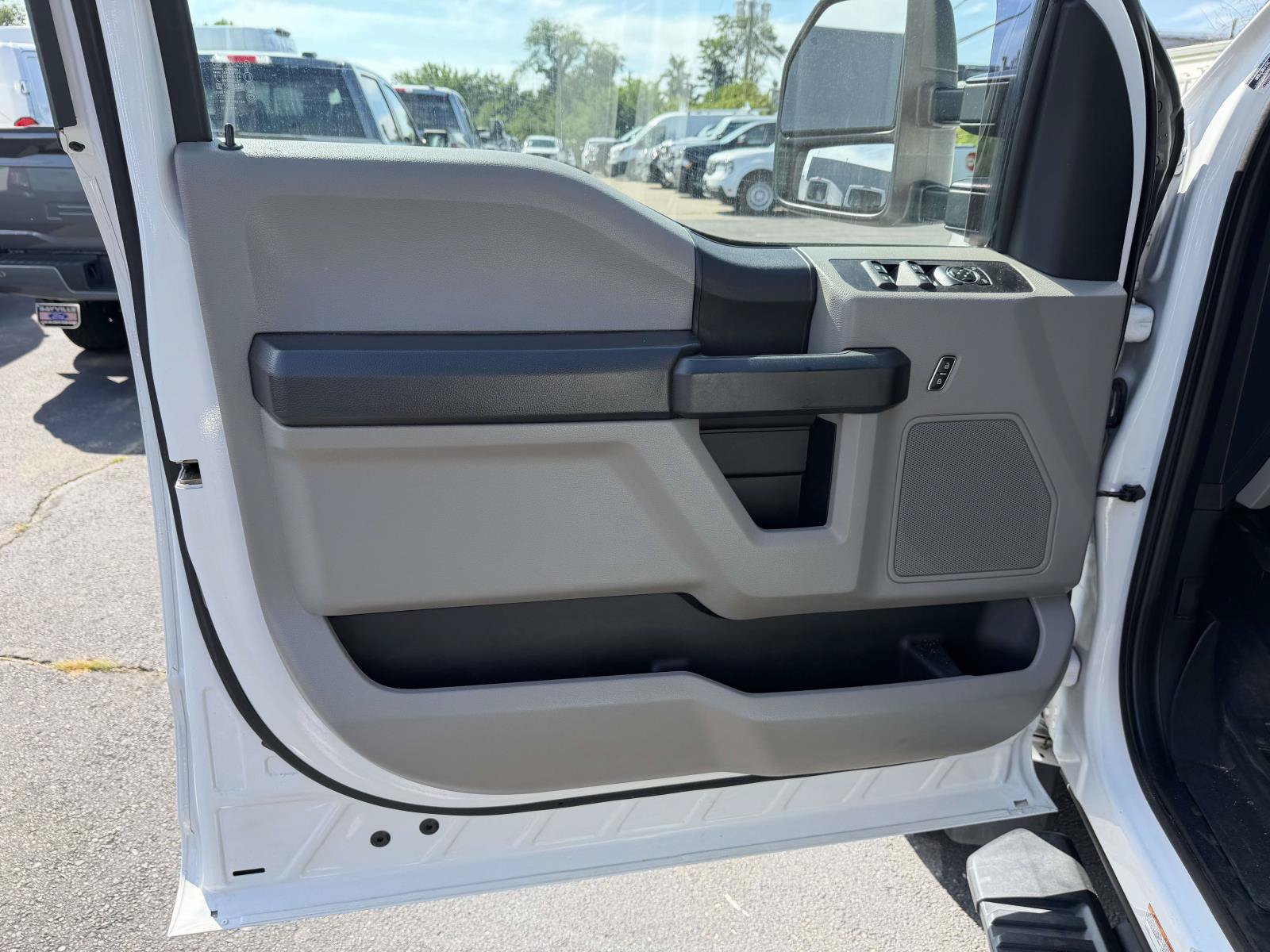 Used 2020 Ford F550 4x4 Crew Cab Super Duty image 15