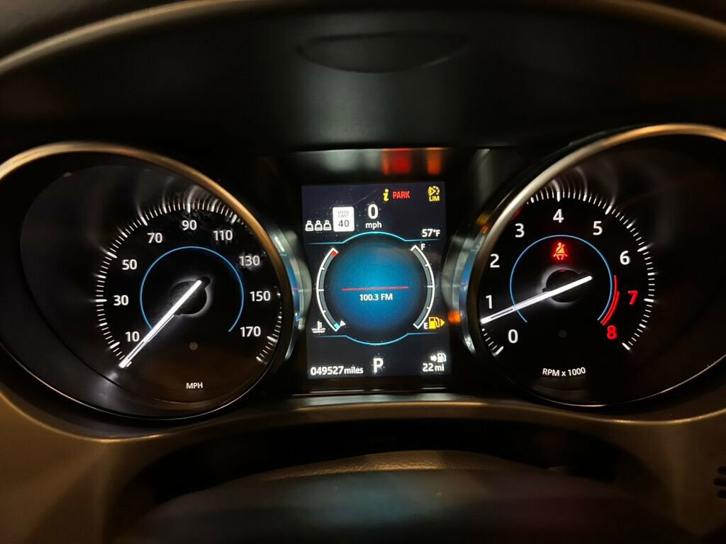 Used 2019 Jaguar F-PACE Premium image 18