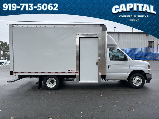 New 2025 Ford E-350 and Econoline 350 Super Duty w/ Driver's Safety Package RWD image 9