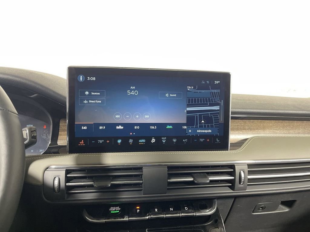 New 2024 Lincoln Corsair Reserve w/ Equipment Group 202A image 30