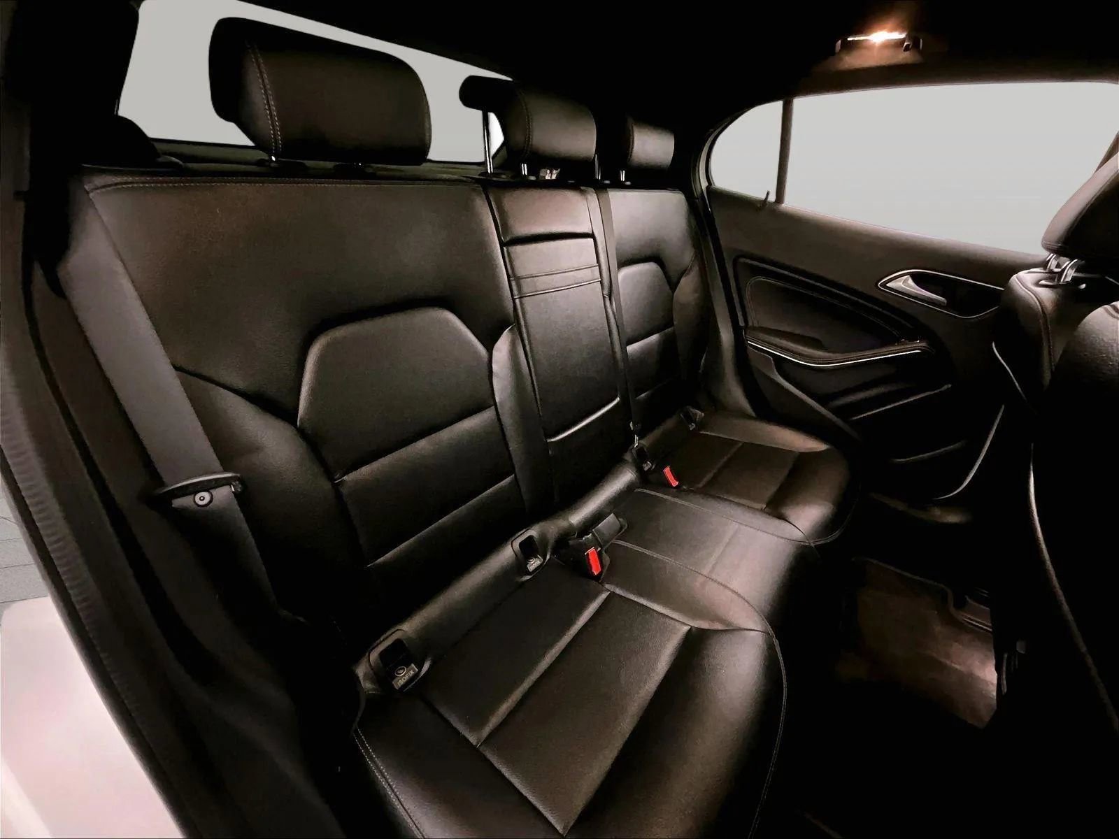 Used 2020 Mercedes-Benz GLA 250 4MATIC image 26
