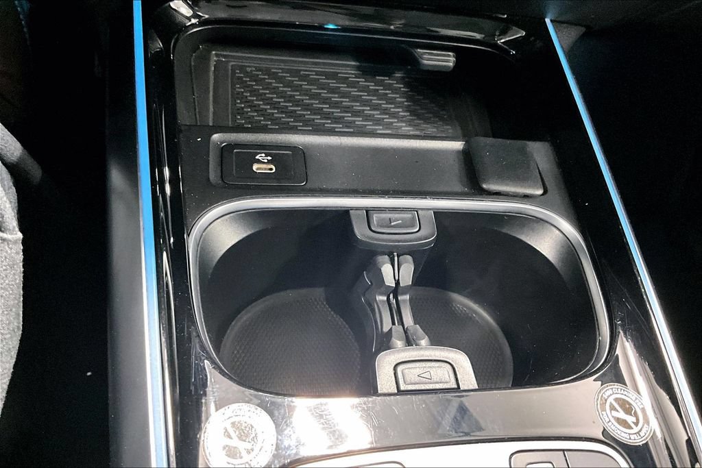 Used 2025 Mercedes-Benz GLA 250 image 25
