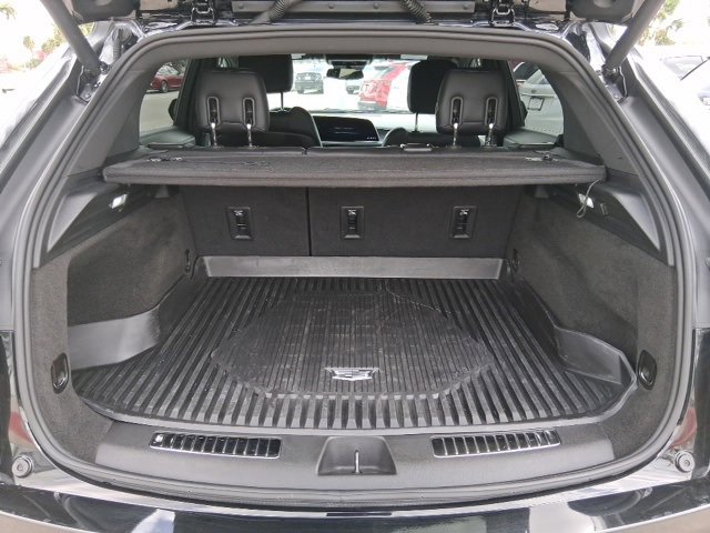 Used 2025 Cadillac XT4 Sport image 6