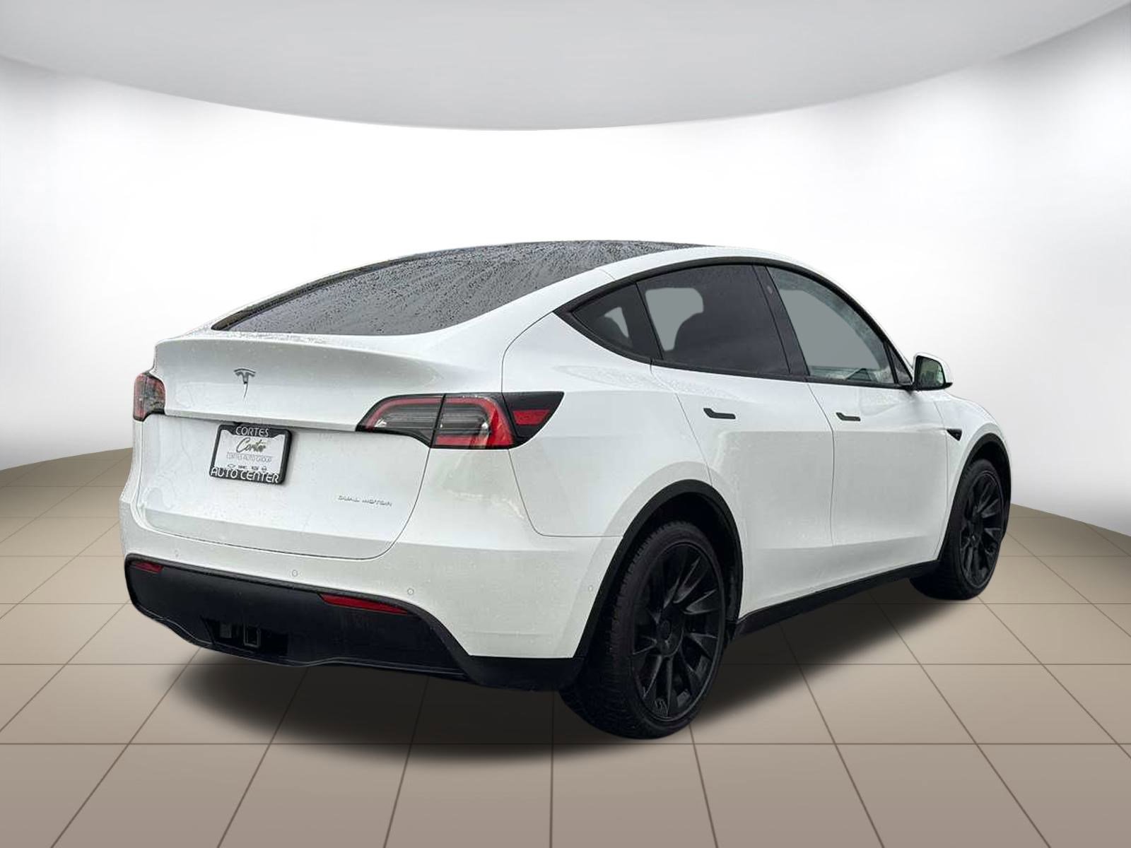 Used 2021 Tesla Model Y Long Range image 7