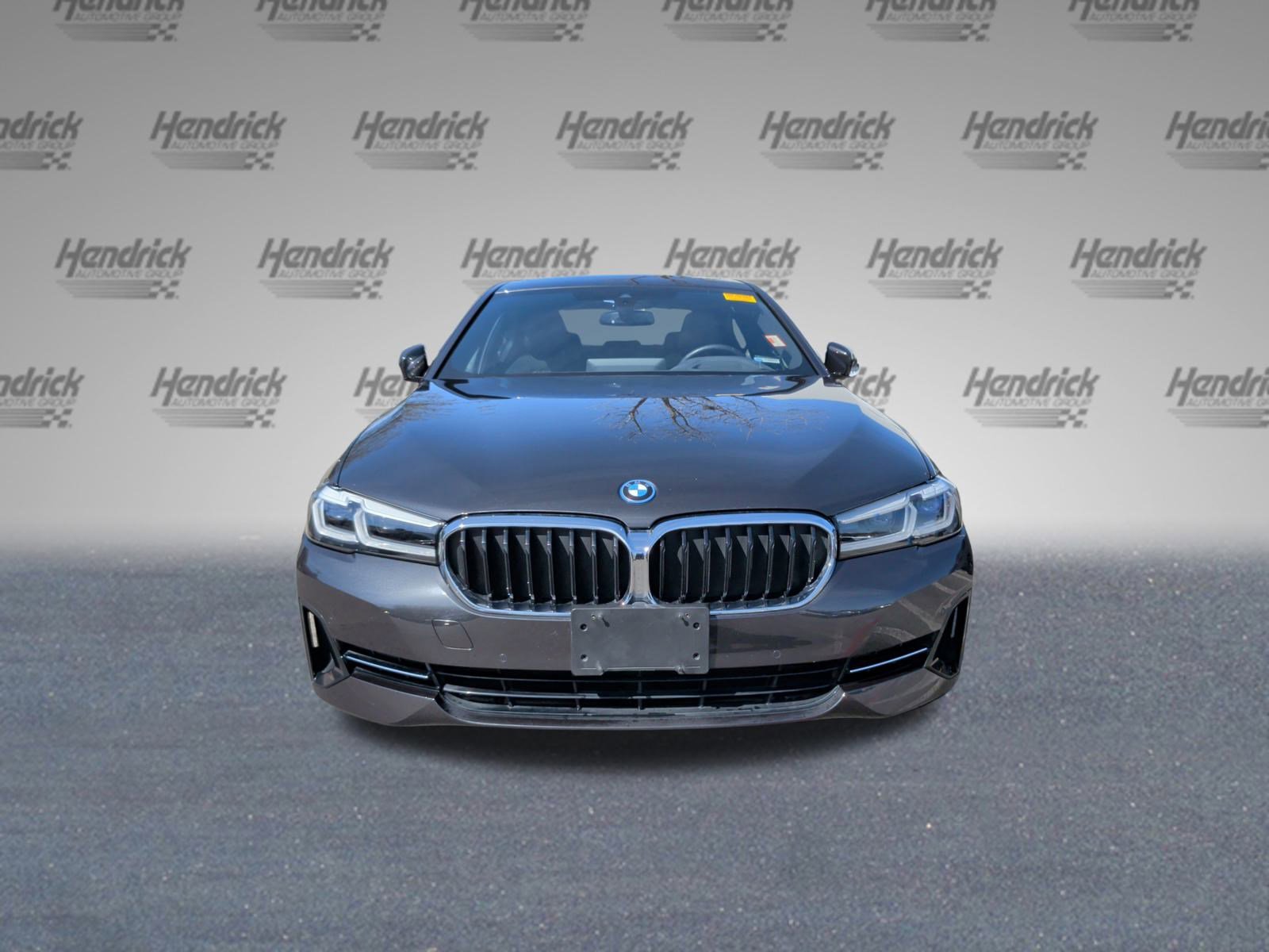 Certified 2023 BMW 530e w/ Premium Package image 5