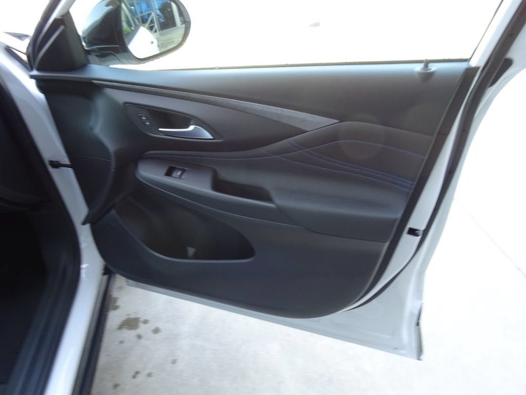 New 2026 Buick Envista Sport Touring w/ Convenience I Package FWD image 27