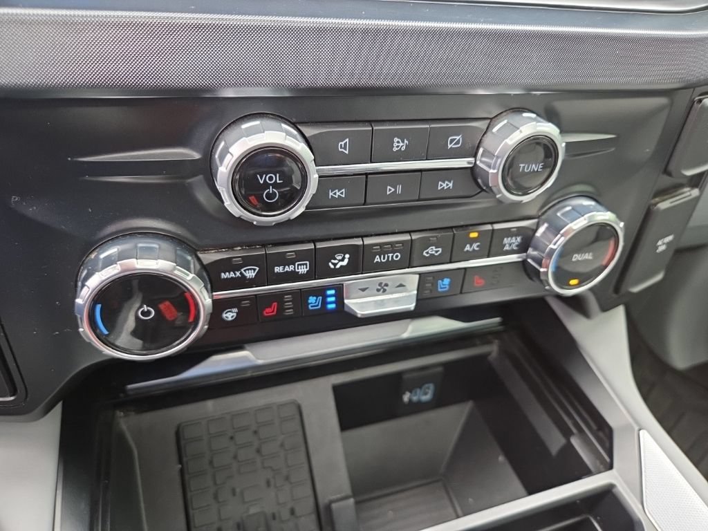Used 2024 Ford F450 Limited AWD/4WD image 25