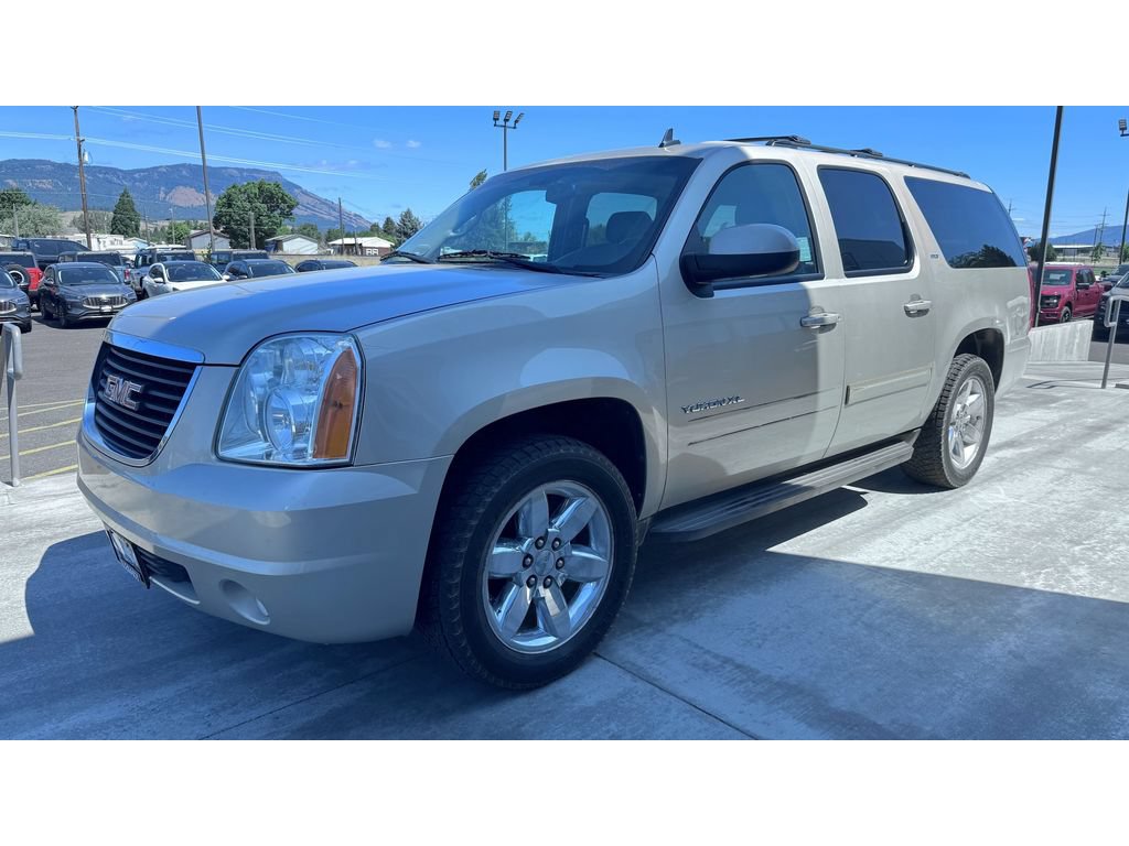 Used 2013 GMC Yukon XL SLT AWD/4WD image 3