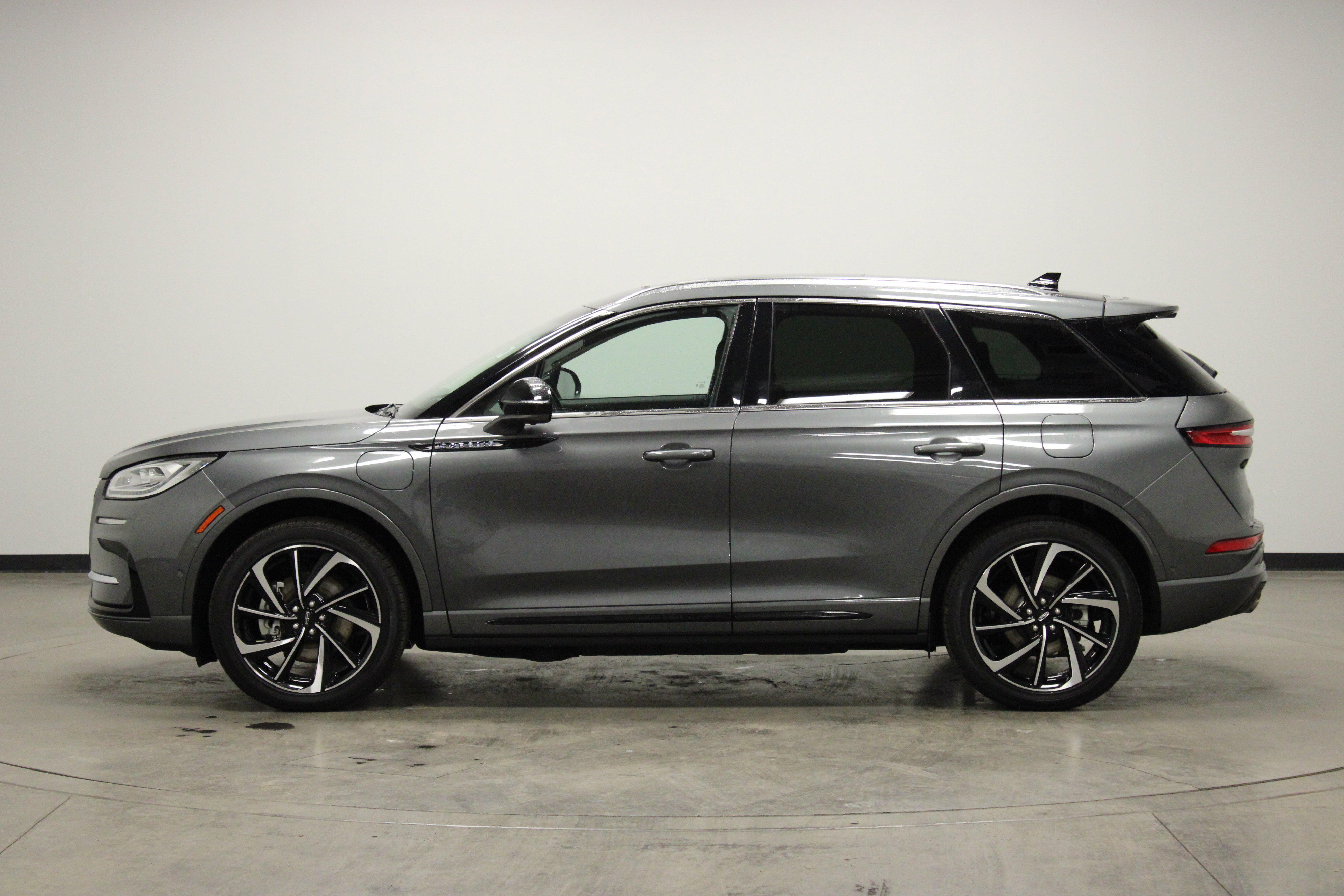 Used 2023 Lincoln Corsair Grand Touring image 5