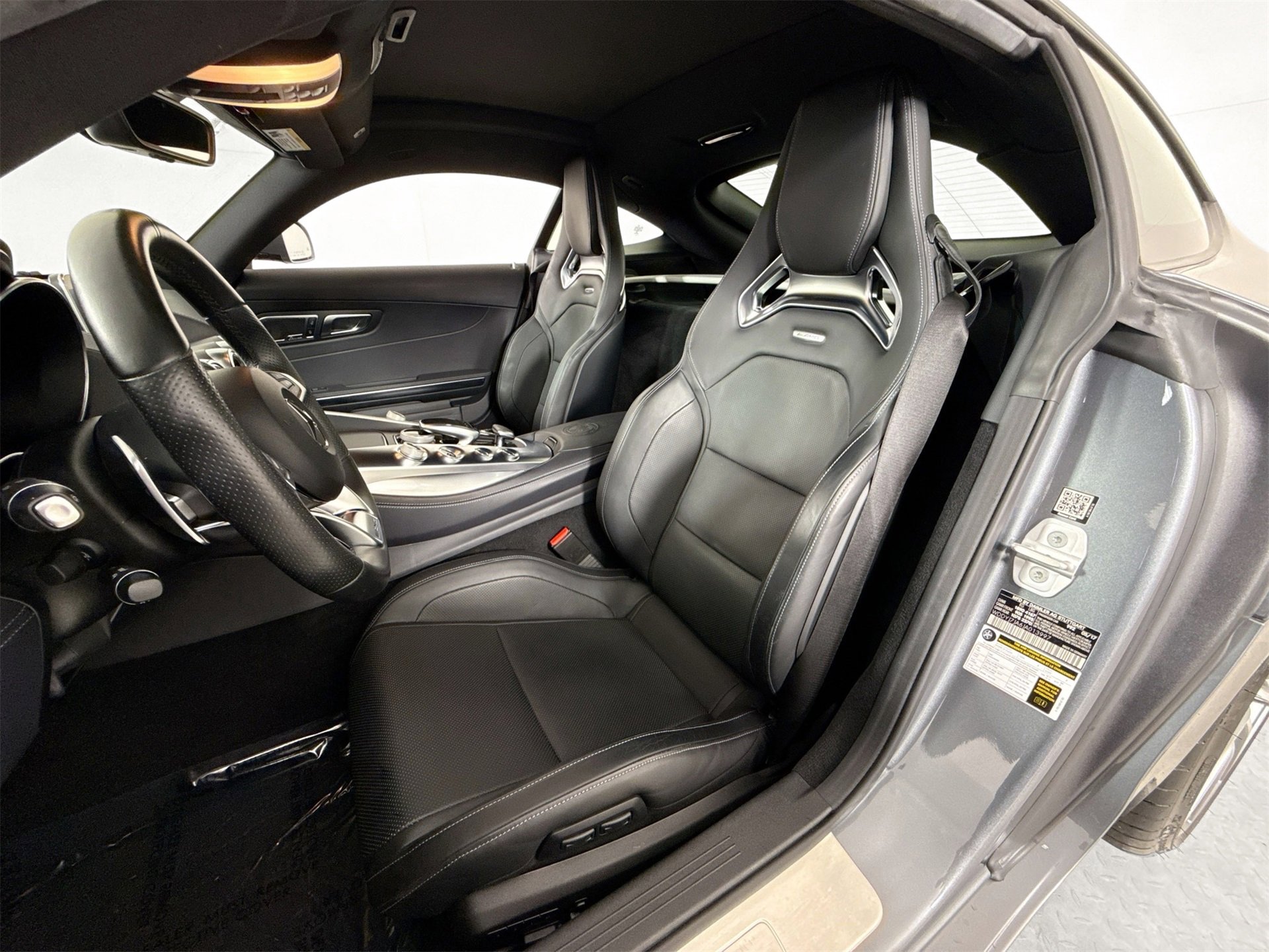 Used 2018 Mercedes-Benz AMG GT S image 9