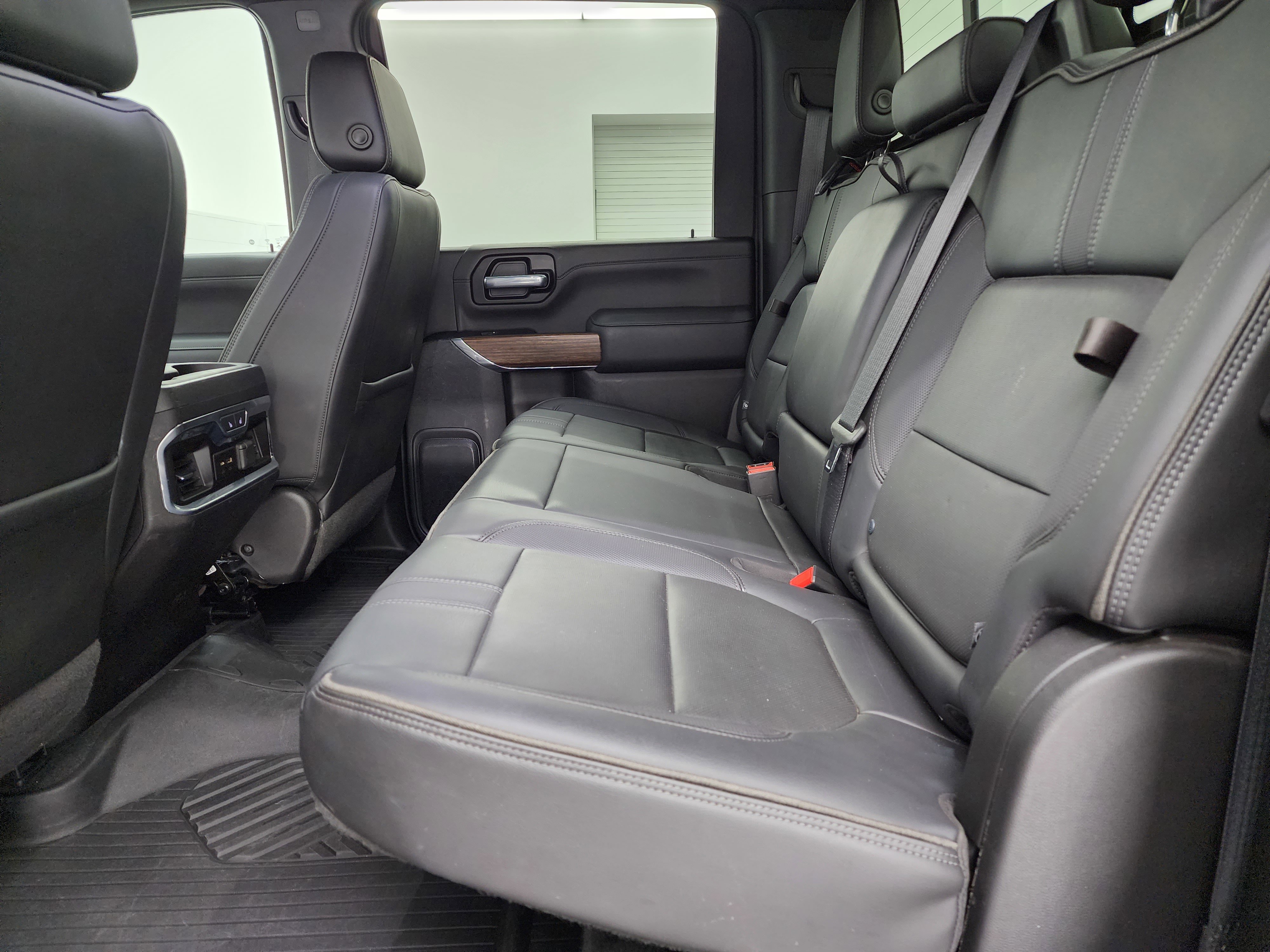 Used 2022 Chevrolet Silverado 3500 High Country image 9