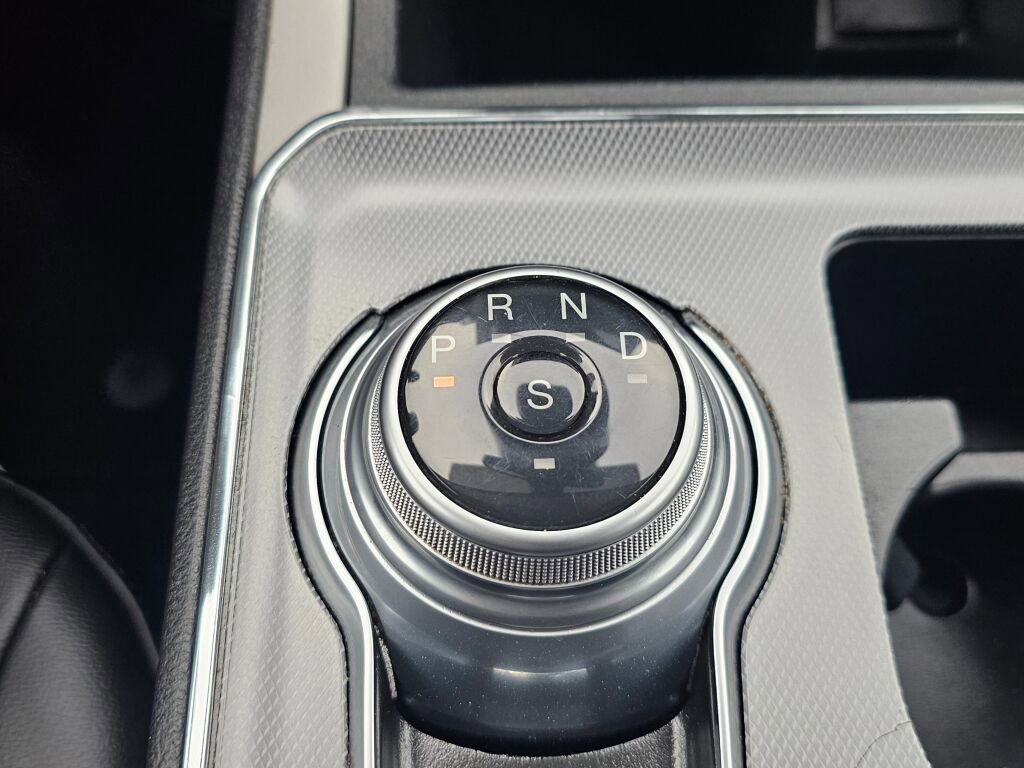 Used 2022 Ford Edge SEL image 37