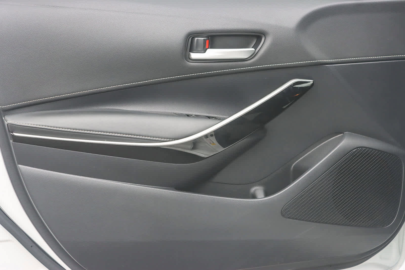 Used 2021 Toyota Corolla XSE image 19