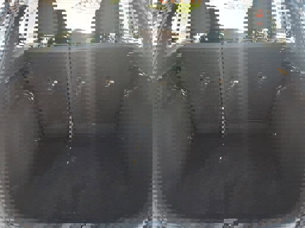 Used 2019 Nissan Kicks S image 14