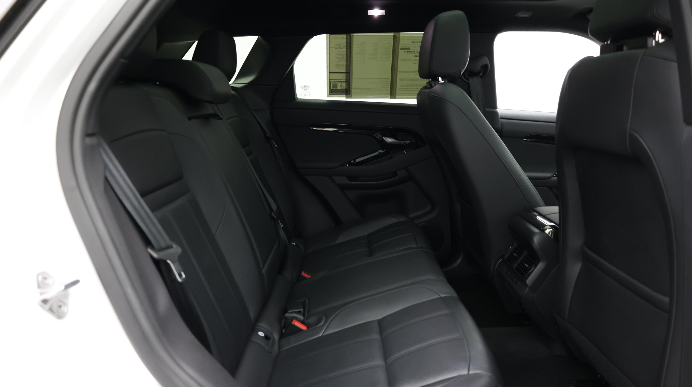 Used 2024 Land Rover Range Rover Evoque Dynamic SE AWD/4WD image 39
