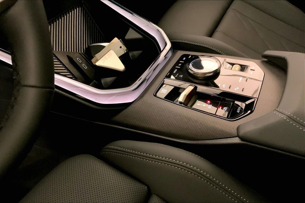 Used 2025 BMW X3 xDrive30i w/ Premium Package image 22