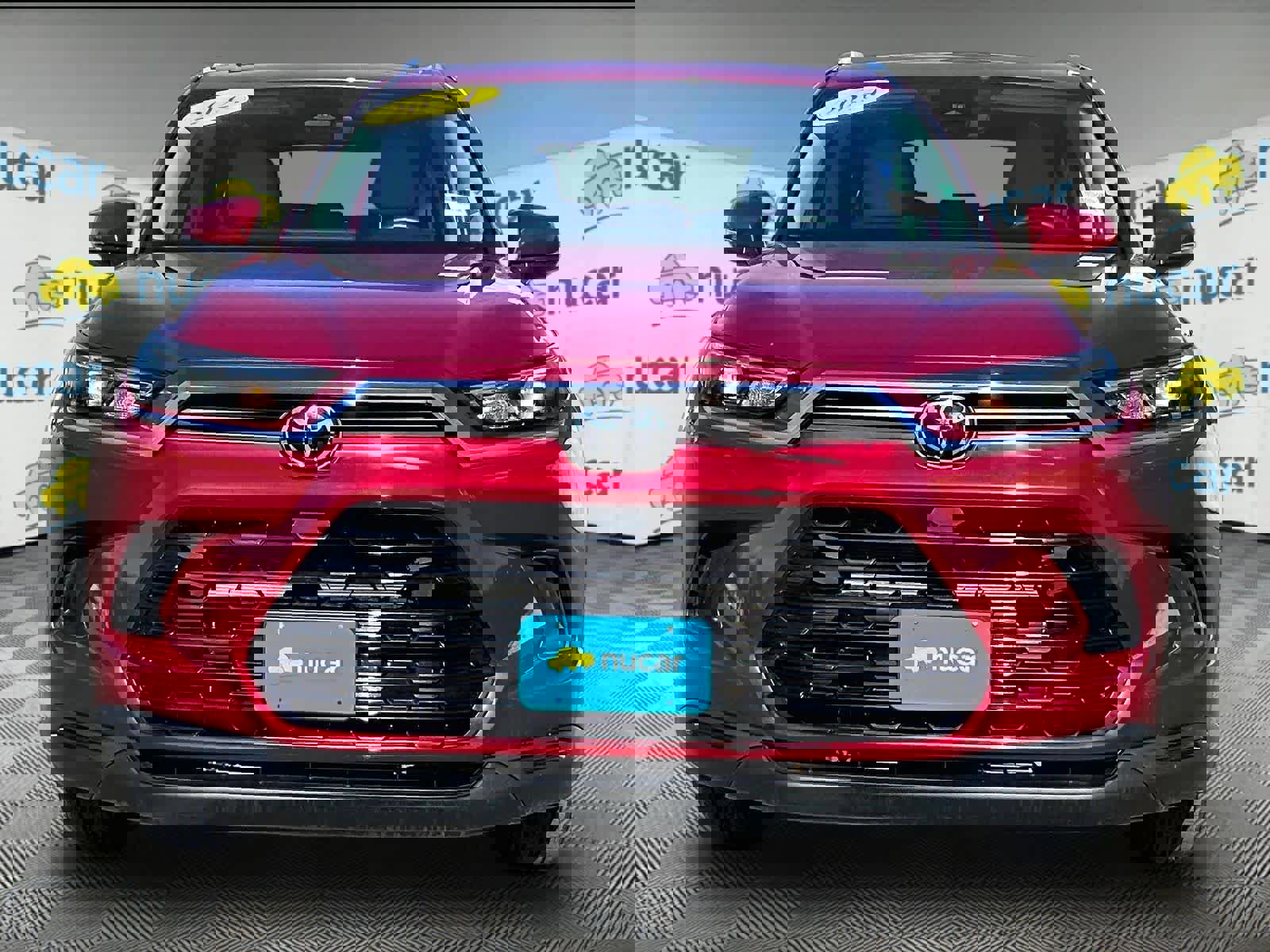 Used 2024 Toyota Grand Highlander XLE video 2