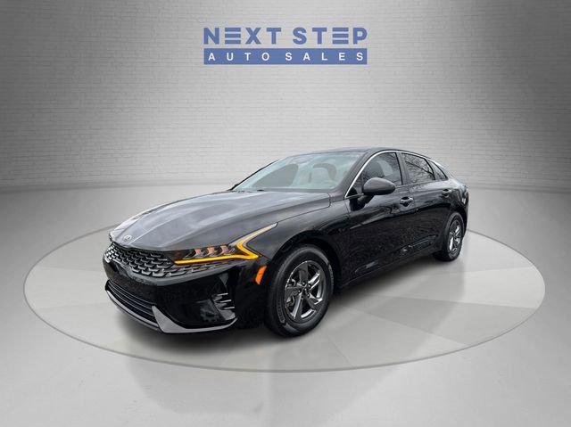 Used 2021 Kia K5 LXS image 3