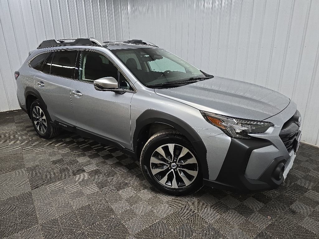 Used 2023 Subaru Outback Touring XT AWD/4WD image 7
