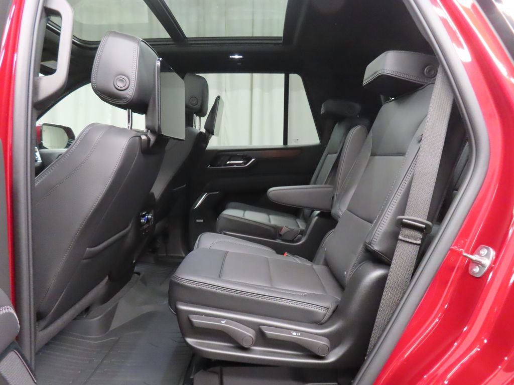 Used 2026 GMC Yukon Denali w/ Denali Reserve Package image 13
