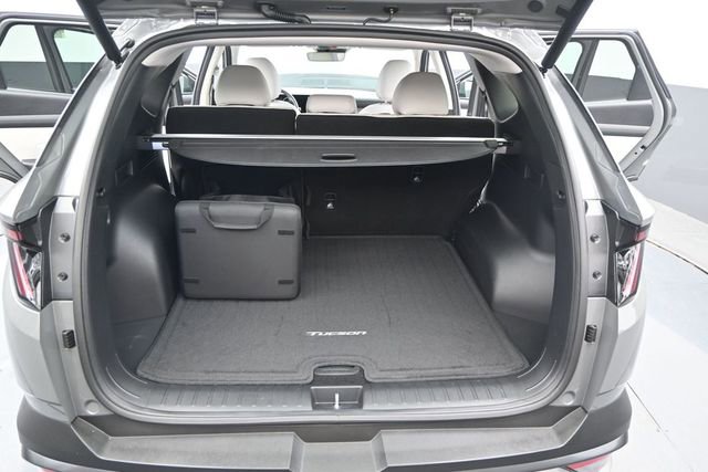 Used 2026 Hyundai Tucson SEL FWD image 13