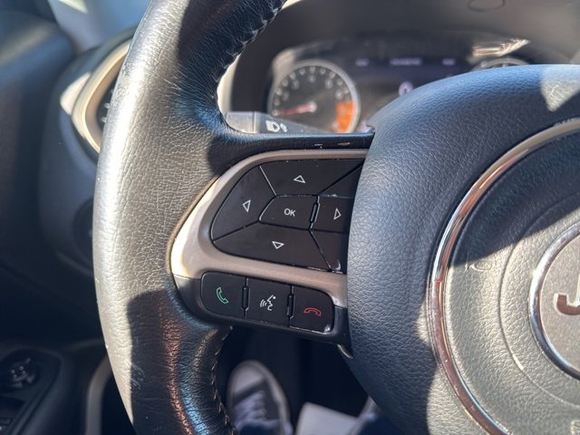Used 2015 Jeep Renegade Limited image 22