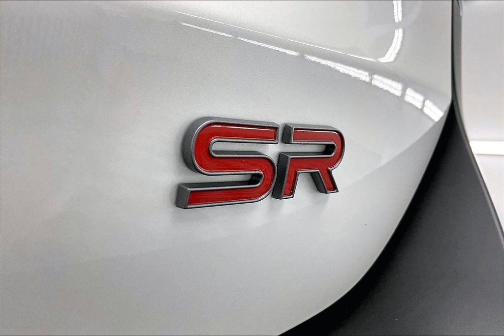 Used 2025 Nissan Kicks SR FWD image 8