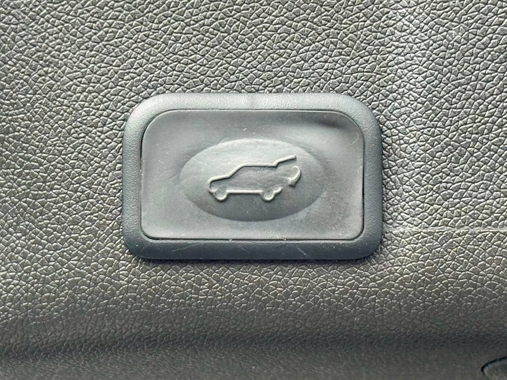 Used 2017 GMC Acadia Limited SLT FWD image 41