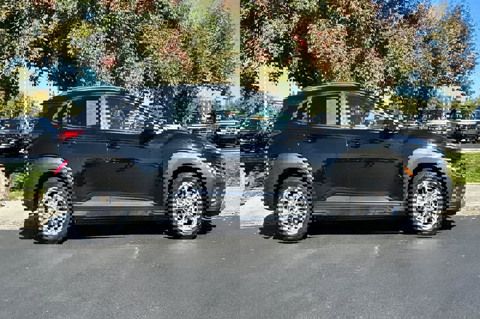 Used 2023 Hyundai Kona SEL w/ Cargo Package image 8