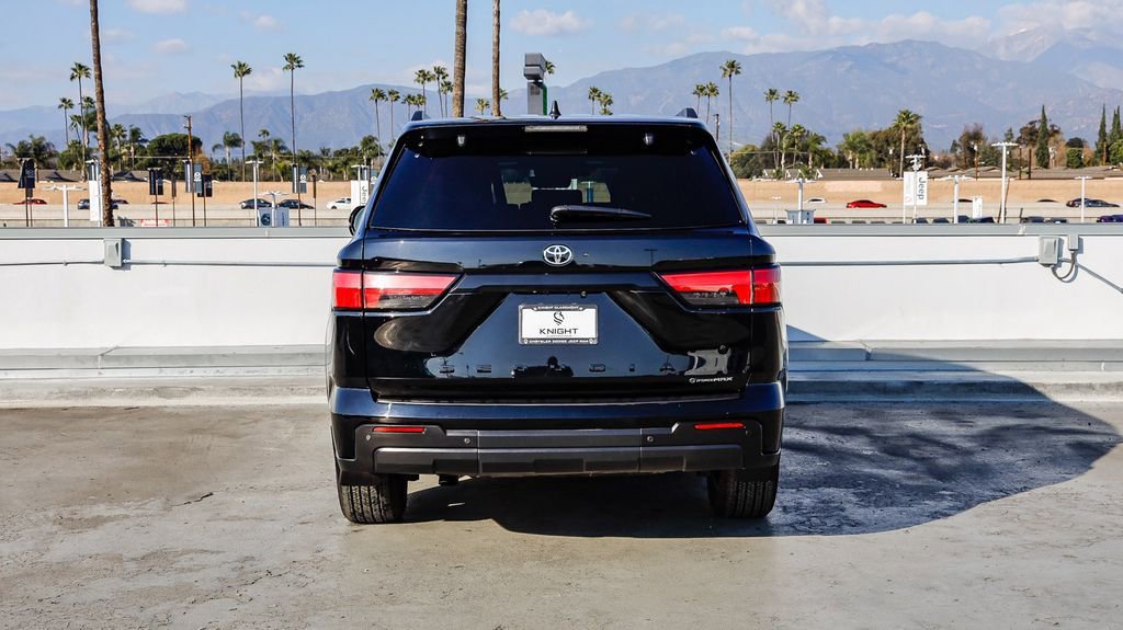 Used 2025 Toyota Sequoia SR5 image 8