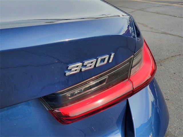 Used 2023 BMW 330i xDrive Sedan w/ Premium Package image 28