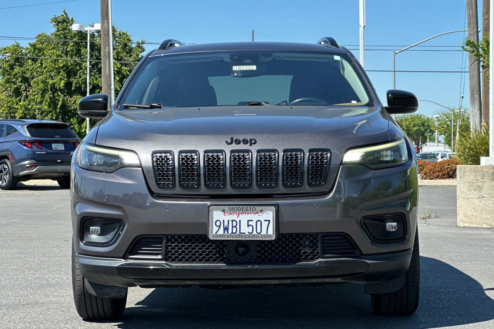 Used 2023 Jeep Cherokee Altitude Lux AWD/4WD image 9