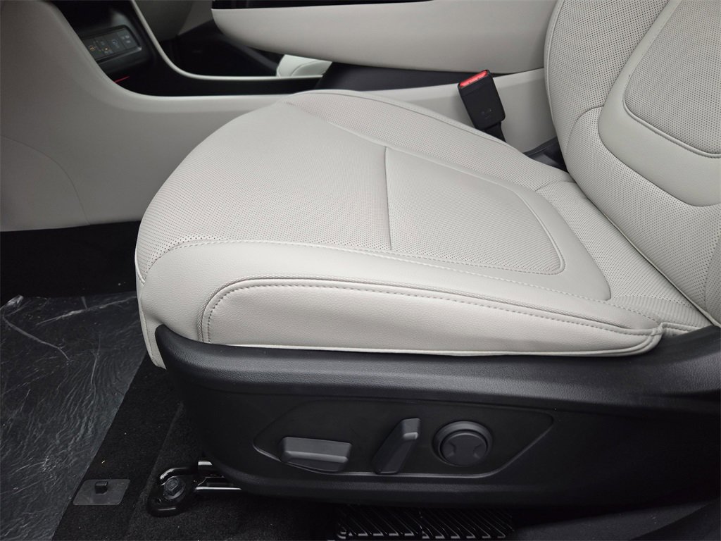 Used 2025 Hyundai Tucson Limited image 18