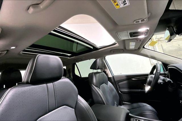 Used 2025 Honda Pilot Elite image 13