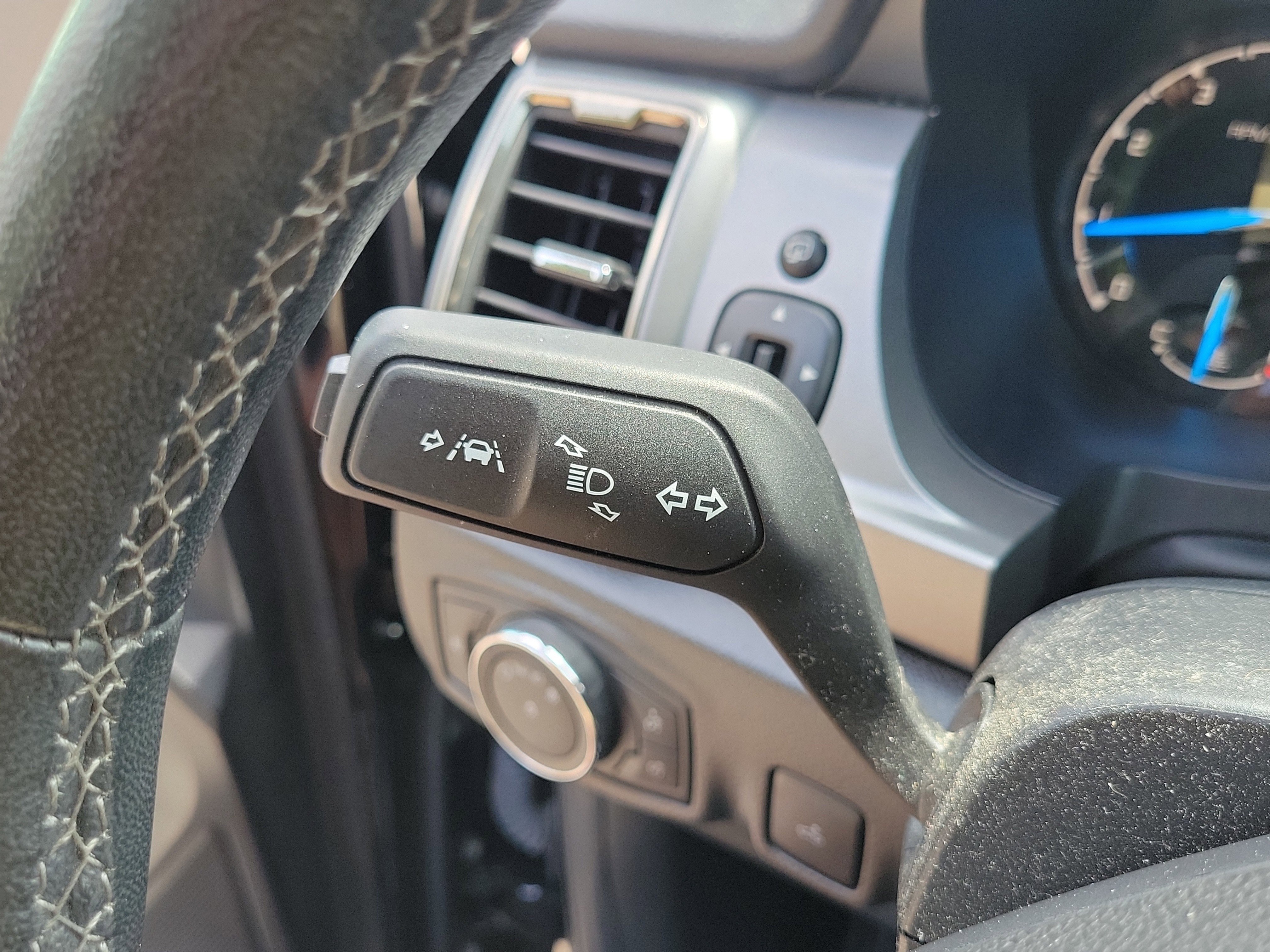Used 2021 Ford Ranger XLT w/ Equipment Group 302A High AWD/4WD image 10