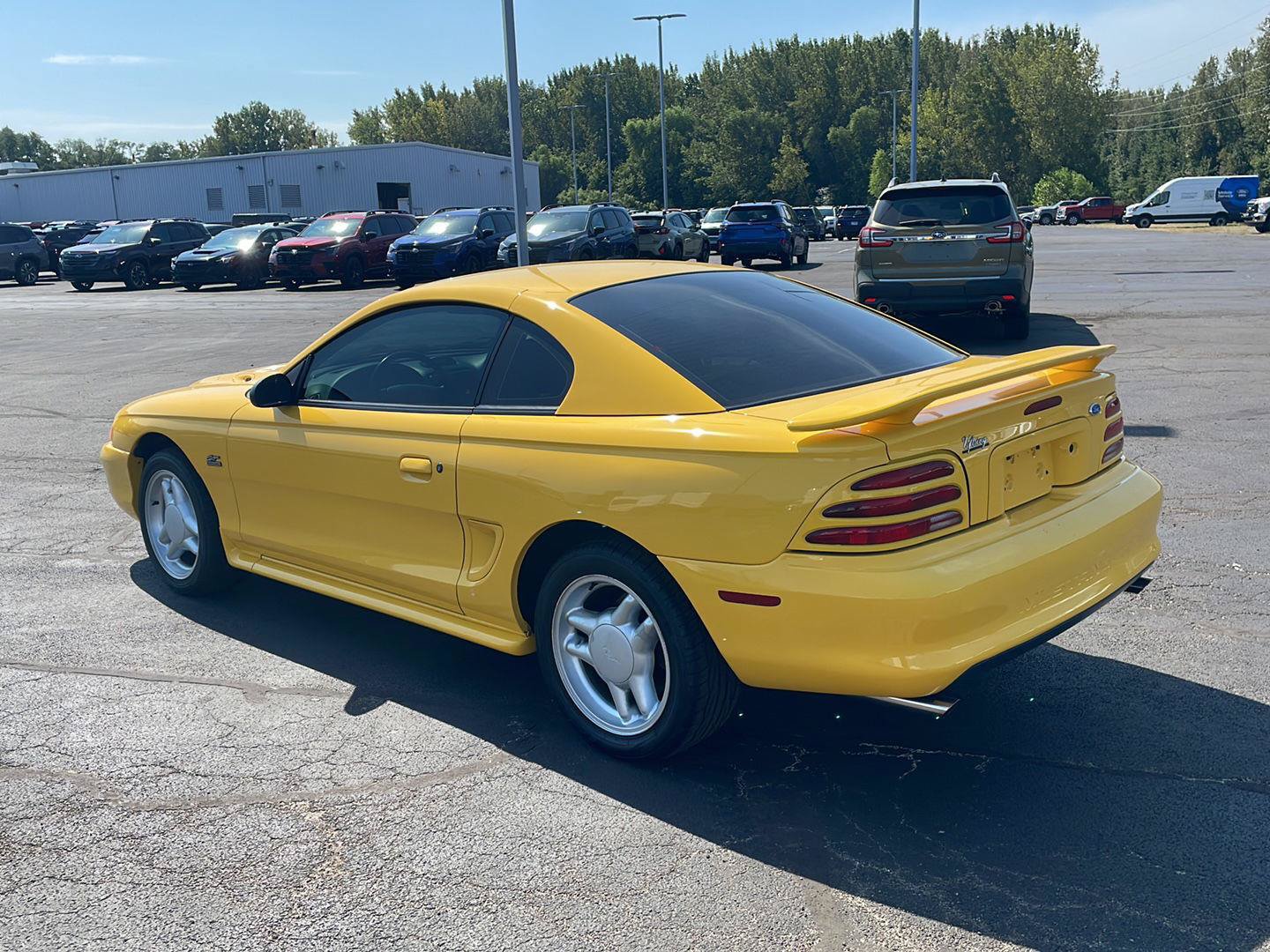 Used 1995 Ford Mustang Coupe RWD image 3