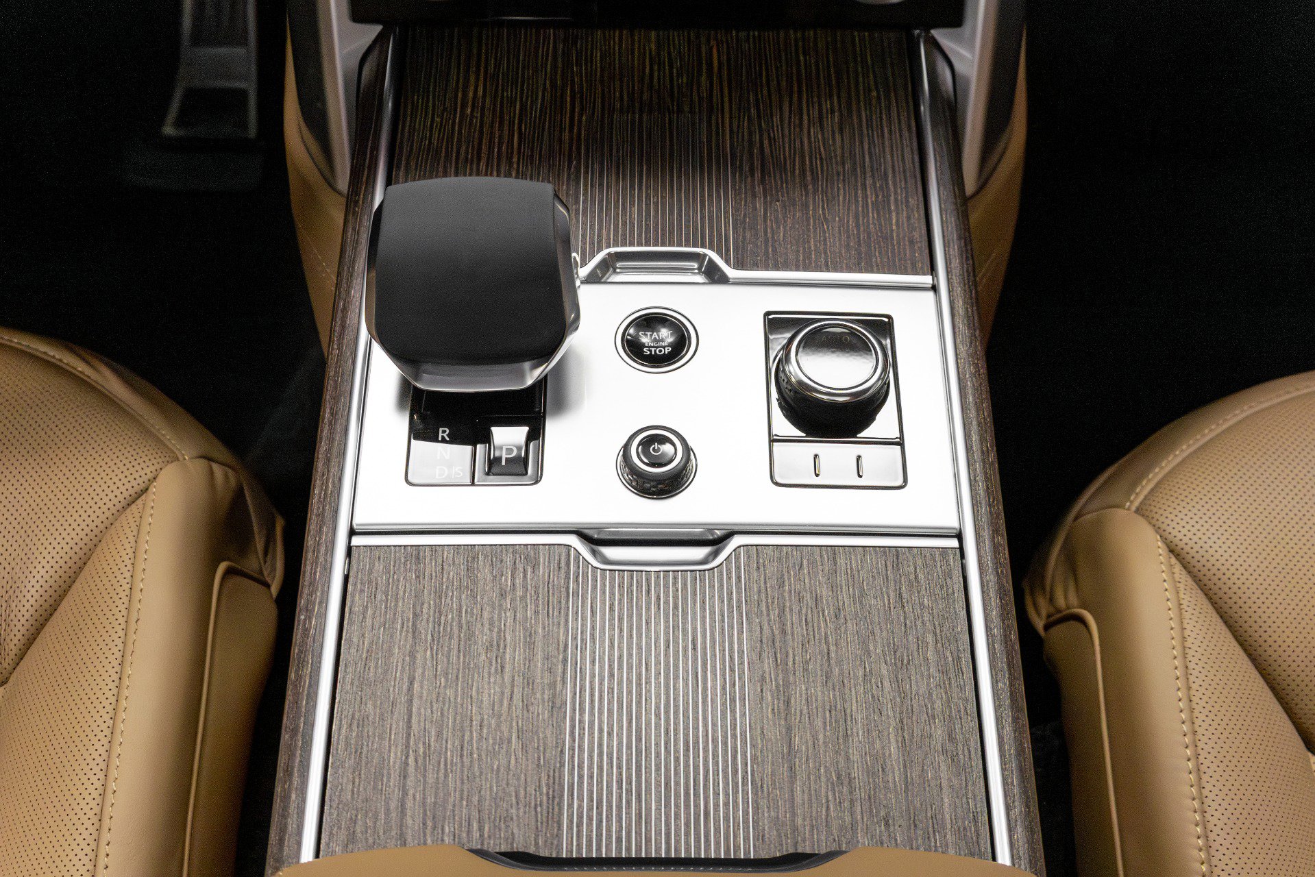 Used 2023 Land Rover Range Rover Autobiography image 32