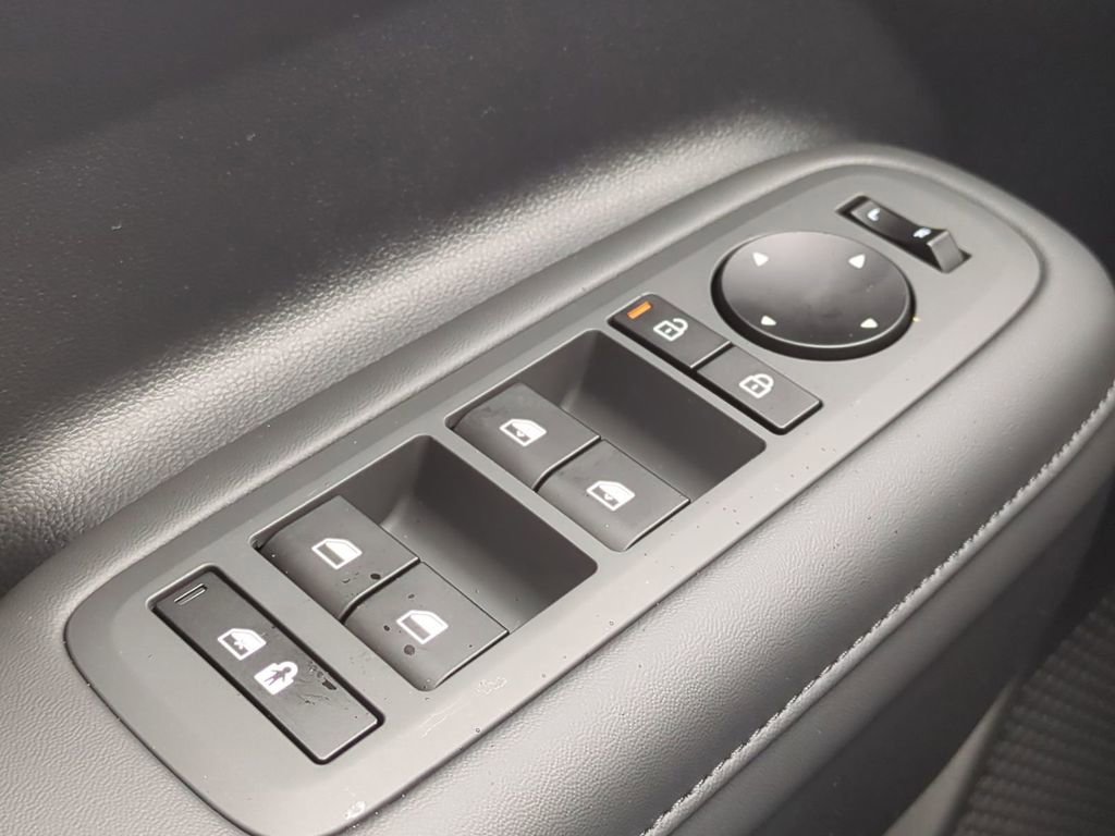New 2026 Hyundai Santa Fe SEL FWD image 31