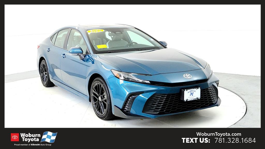 Used 2025 Toyota Camry SE w/ Convenience Package AWD/4WD video 1