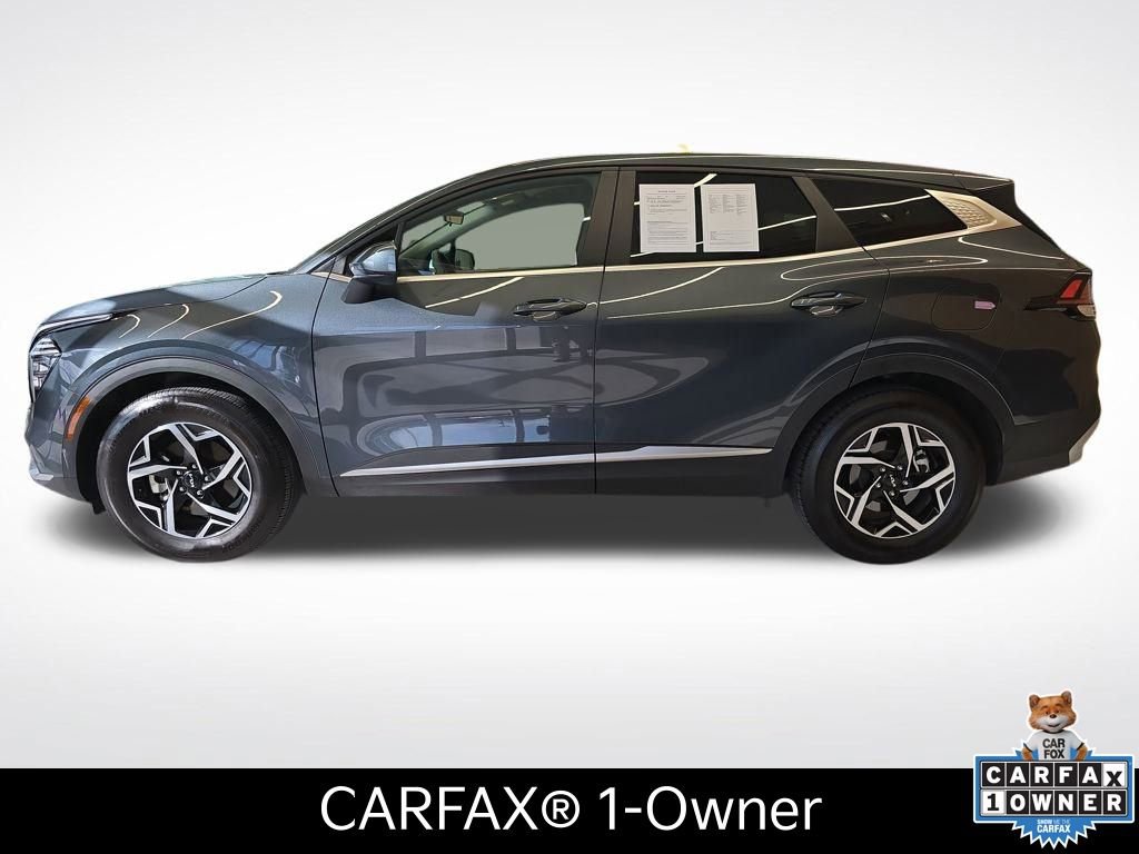 Certified 2025 Kia Sportage LX image 2