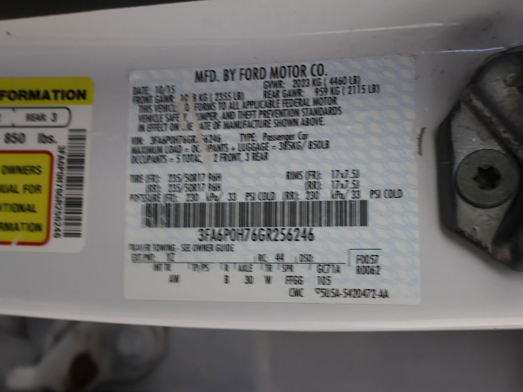 Used 2016 Ford Fusion SE FWD image 38