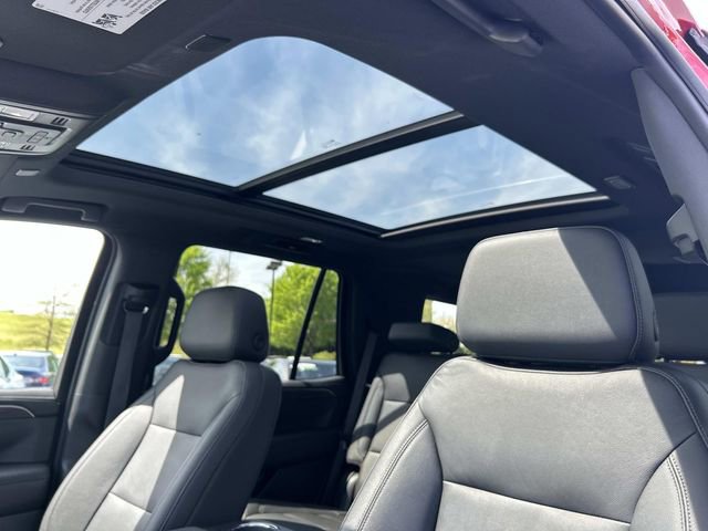 Used 2022 Chevrolet Tahoe Z71 w/ Luxury Package AWD/4WD image 24