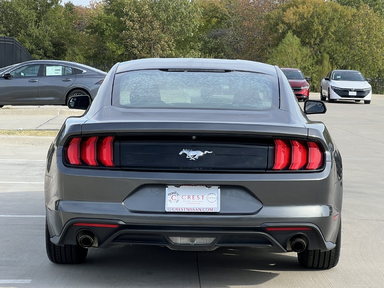 Used 2018 Ford Mustang Coupe RWD image 5
