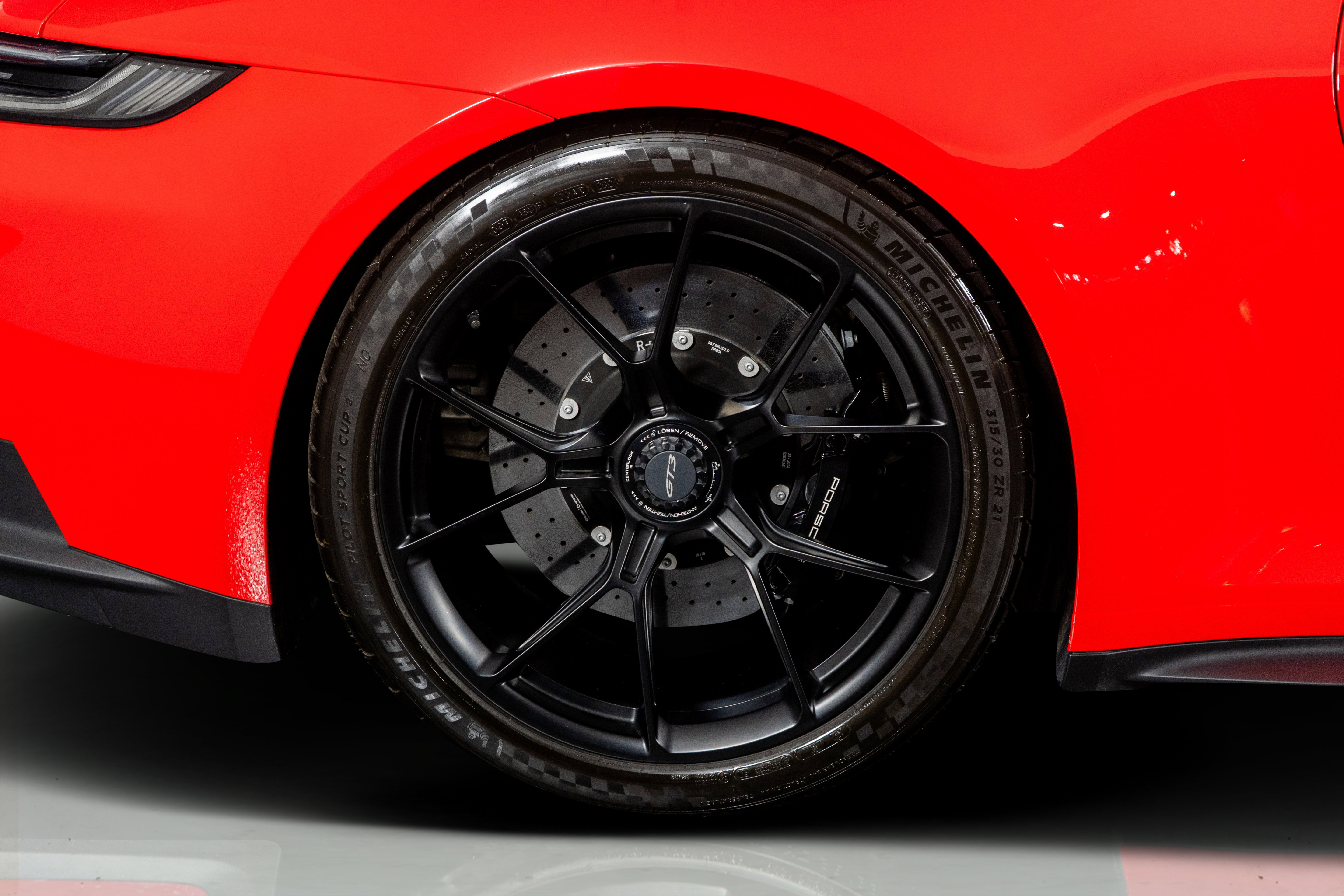 Used 2024 Porsche 911 GT3 RWD image 5
